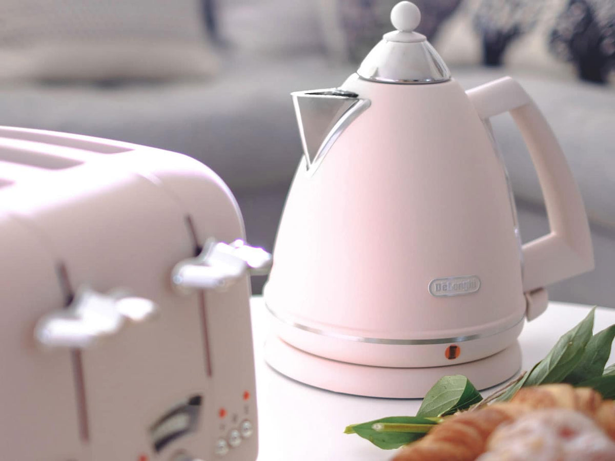 Delonghi Argento Flora Delonghi Pink Toaster Experience Luxury